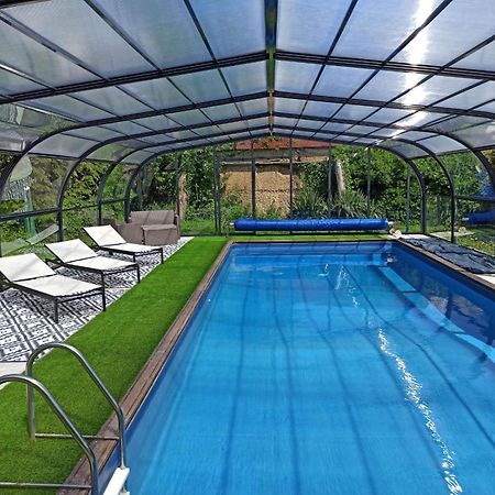 La Petellerie, Maison De Campagne Avec Piscine Pour Un Sejour Detente Moyon Exterior foto